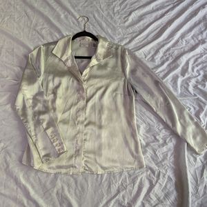 Satin creme petite blouse *sold on depop*